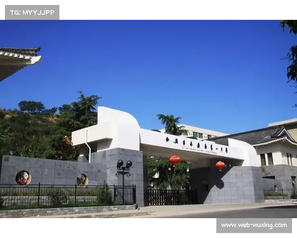 从白潭湖到芭提雅 黄冈体校女子四人艇三年国际赛场奋进之路