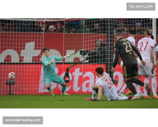 奥格斯堡1-1平柏林联合，保级队各取一分